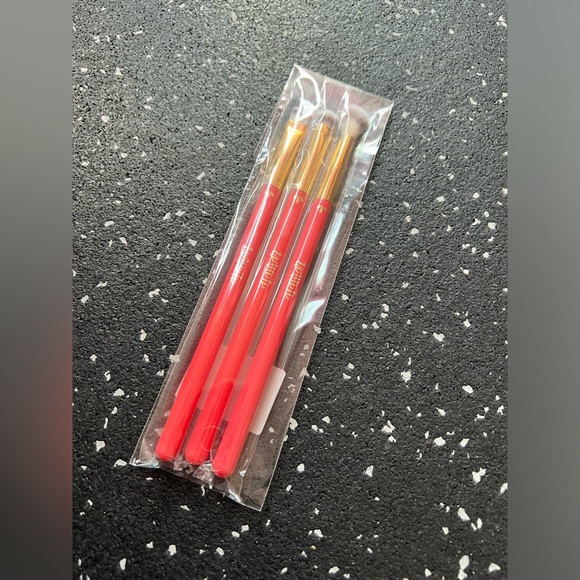 ALAMAR COSMETICS | Alamar Essentials Eye Trio - Picture 3 of 4